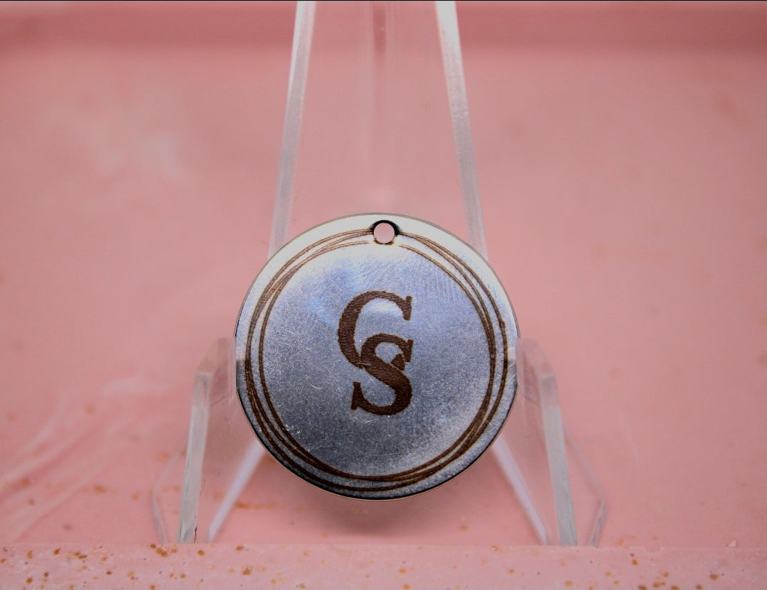 Gravures collier initiales
